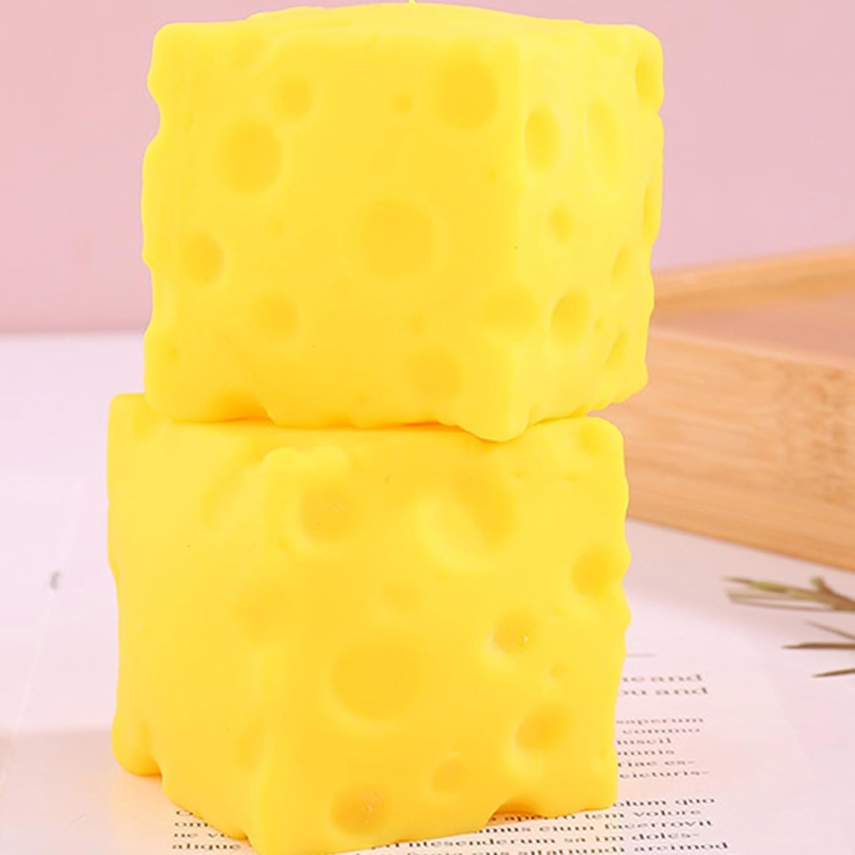Cheese Stress Ball Squishy Toy - Food & Snacks Coloring Book Bold & Easy recension och pris